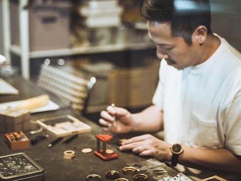 Herman Tantriady, bereksperimen dengan desain jam tangan Lima Watch